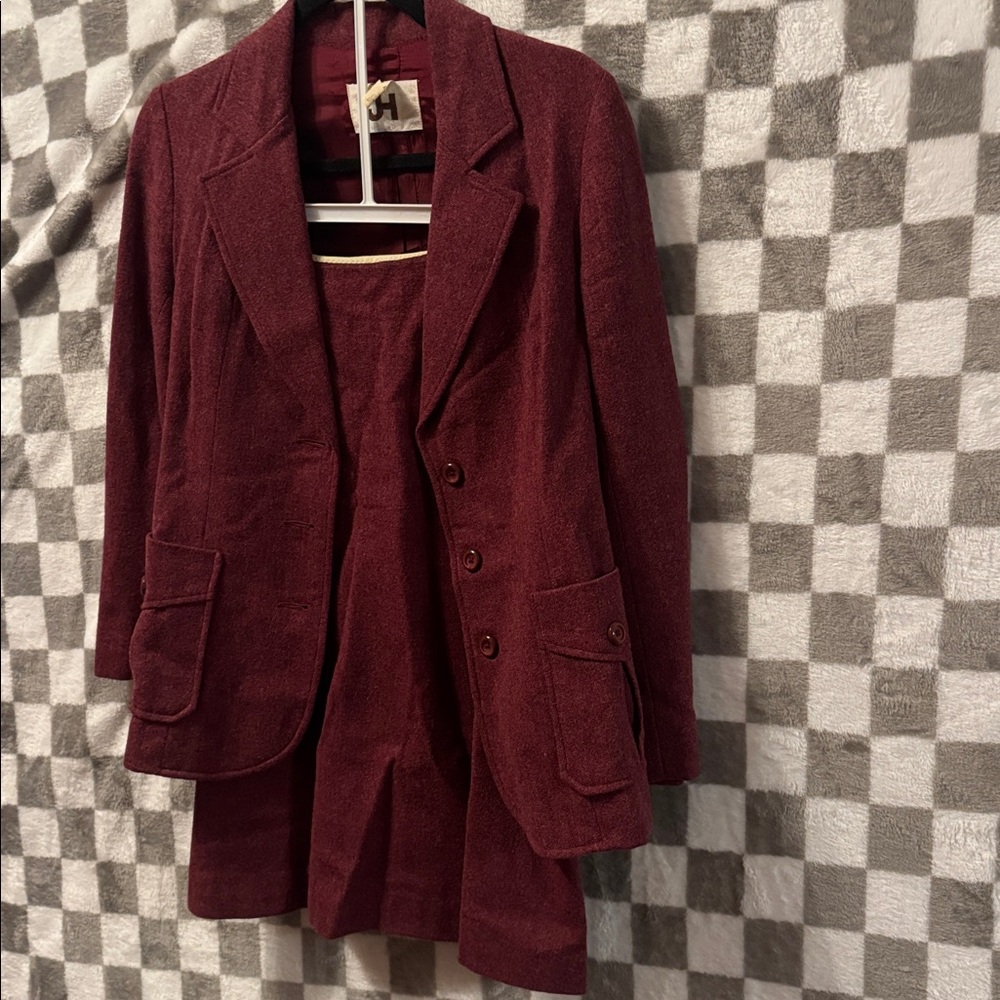 Junior House Women’s Burgundy Wool Line Suit Skirt & Blazer Size 4/5 & 8/9 - Picture 4 of 10
